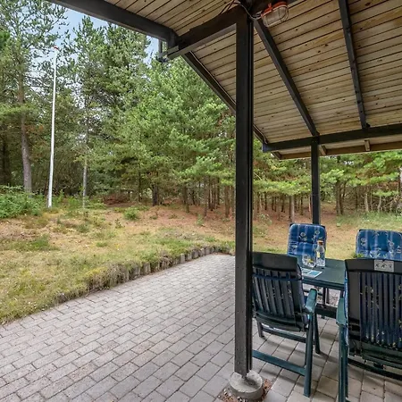 Hardina - 1km From The Sea By Interhome *