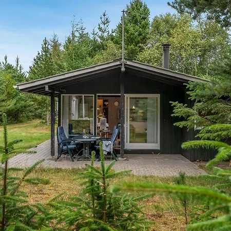 Hardina - 1km From The Sea By Interhome